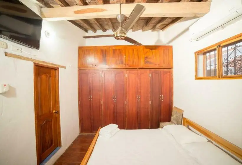 スタンダードルーム, Casa Serrano Callejón De Don Blas