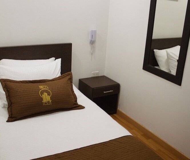 غرفة قياسية فردية, Tesla