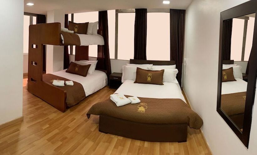 غرفة قياسية رباعية, Tesla