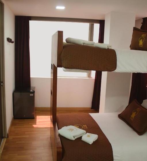 غرفة عائلية, Tesla