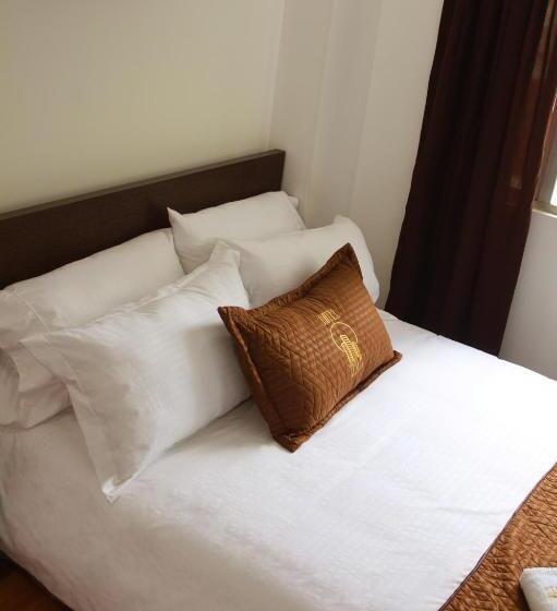 غرفة قياسية, Tesla