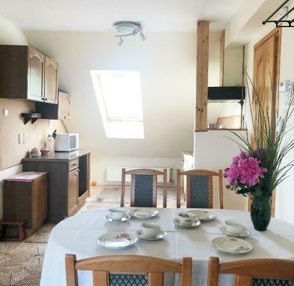 منزل غرفة نوم واحدة, Balaton Vendégház Paloznak