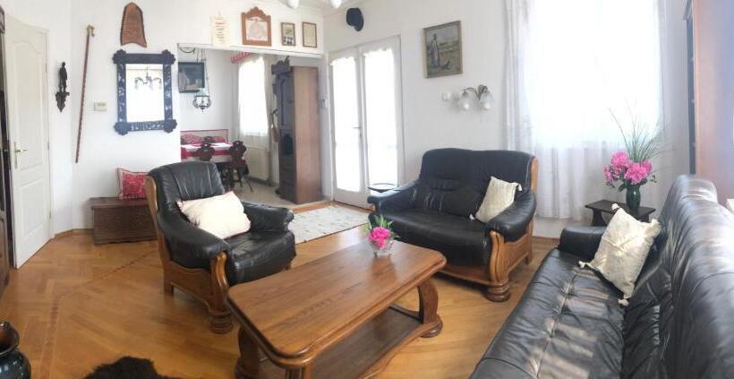 منزل غرفة نوم واحدة, Balaton Vendégház Paloznak