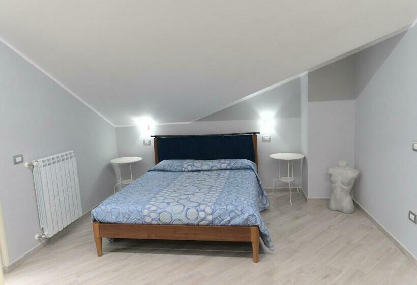 スタンダードルーム, Dada