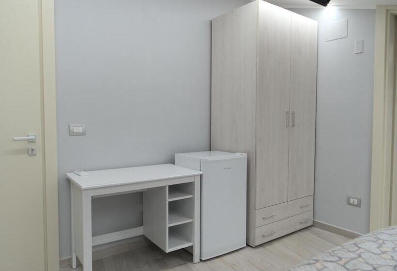 スタンダードルーム, Dada