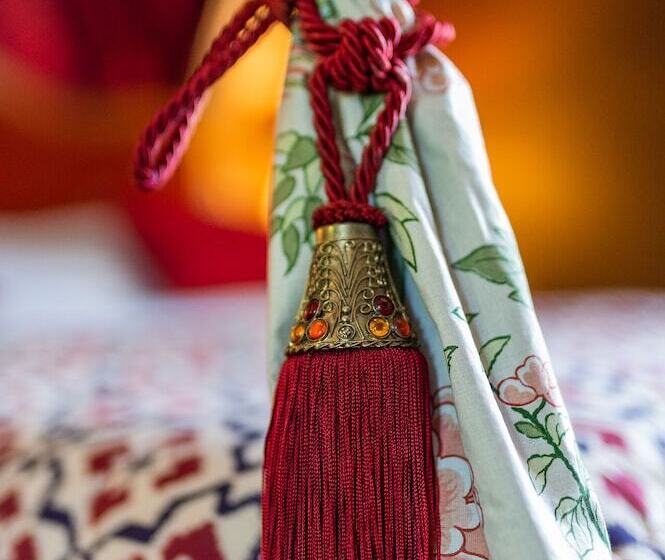 Номер Стандарт, Les Jardins Haute Couture