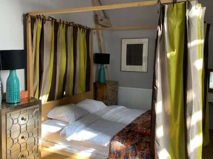 Номер Стандарт, Les Jardins Haute Couture