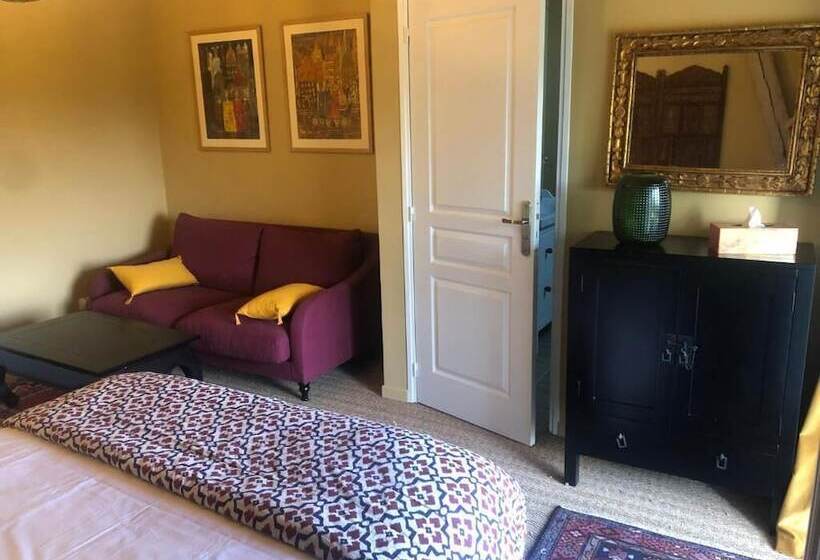 Номер Стандарт, Les Jardins Haute Couture