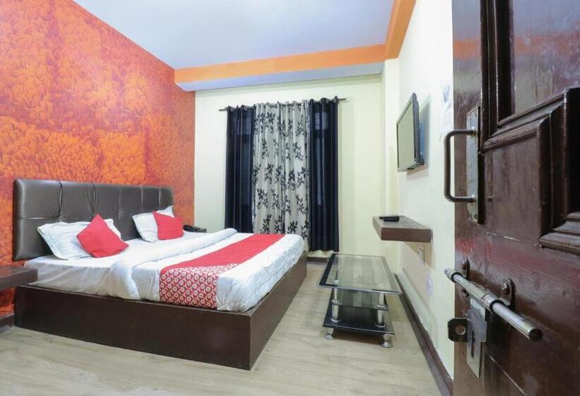 Quarto Triplo Clássico, Oyo Mnl739 Manali Villa