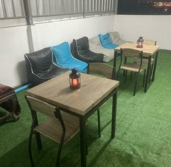 غرفة قياسية, Happy Home Hostel