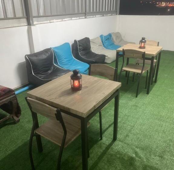 غرفة عائلية حمام مشترك, Happy Home Hostel