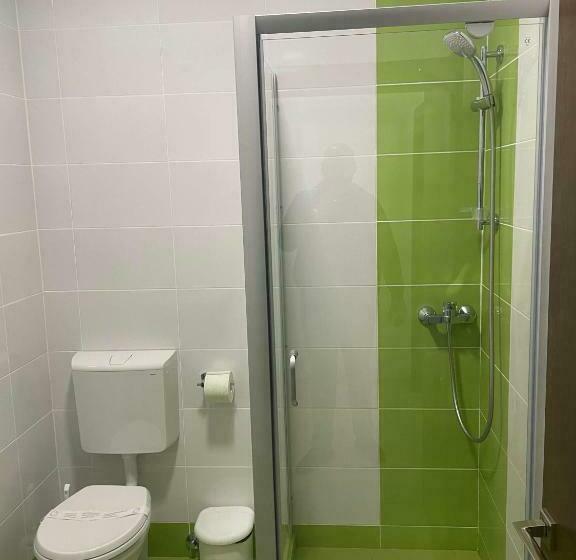 4인용 스탠다드 룸, Vila Regal Mamaia