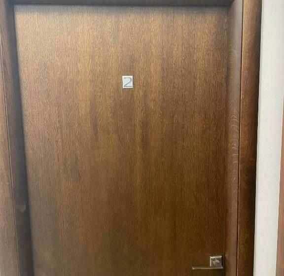 Четырехместный Номер Deluxe, Vila Regal Mamaia