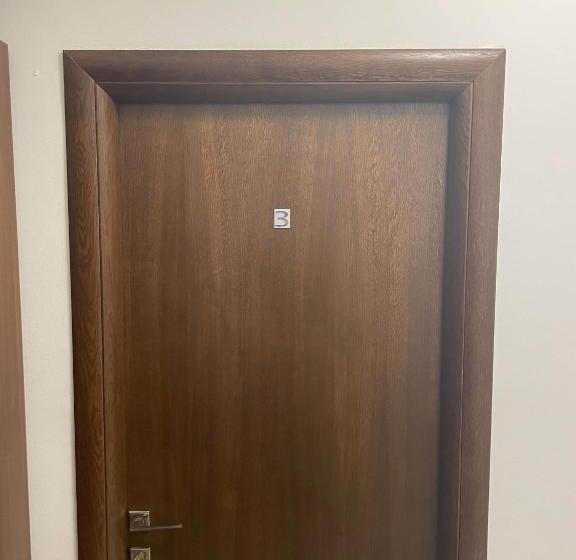 트리플 클래식 룸, Vila Regal Mamaia