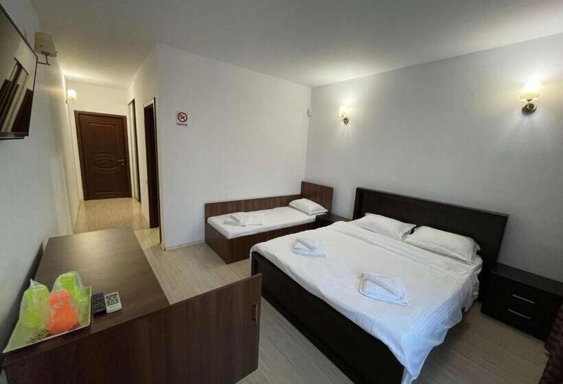 Трехместный Номер Deluxe, Vila Regal Mamaia