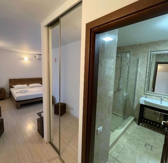 디럭스 룸, Vila Regal Mamaia