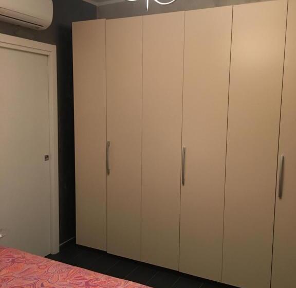 オーシャンビュースタンダードルームバルコニー付き, Dimora Mariuccia