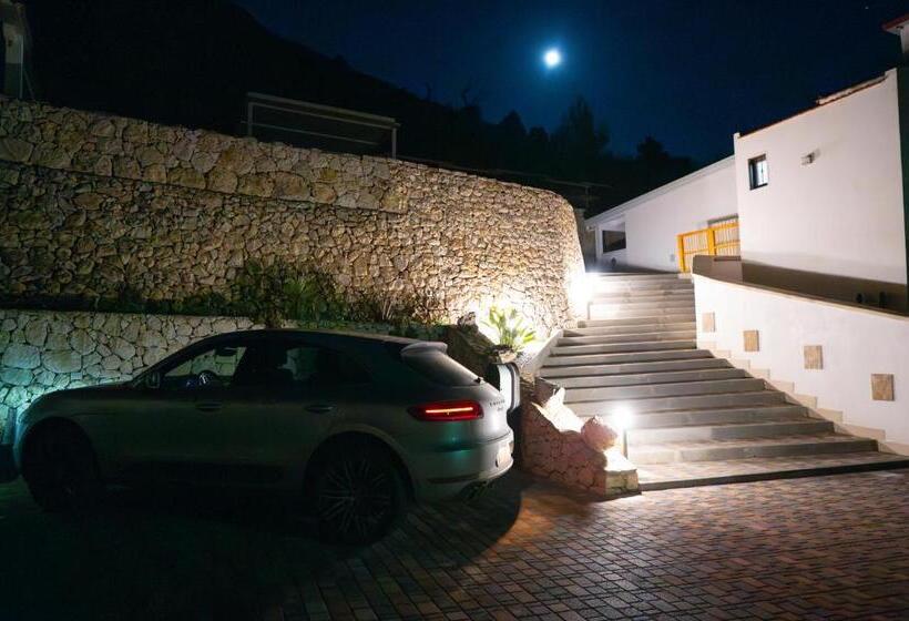 キングサイズベッドのデラックスルーム, Dimora Mariuccia