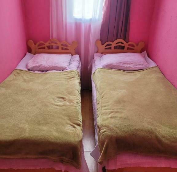 اتاق اکونومی, Guesthouse Mose