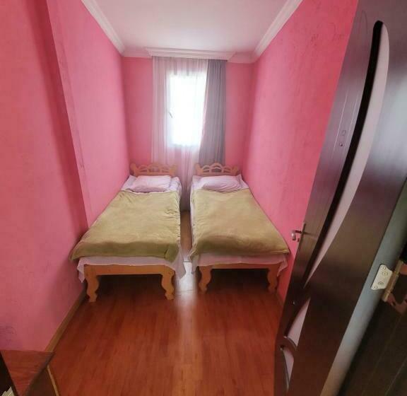 اتاق اکونومی, Guesthouse Mose