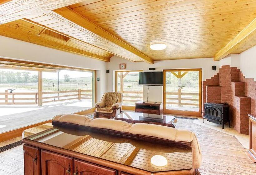 Апартаменты 1 Спальня с Террасой, Apartmány Na Farmě