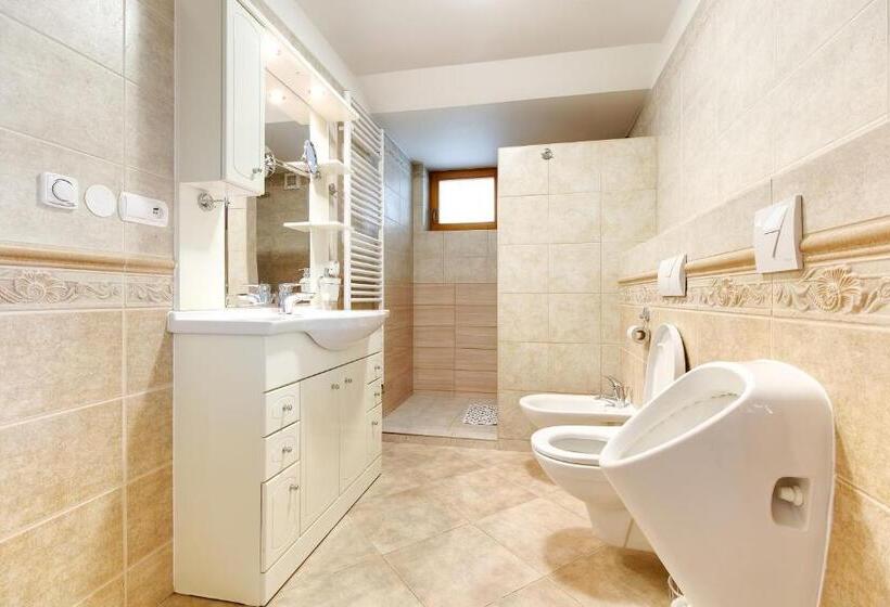 침실 1개 테라스 아파트, Apartmány Na Farmě