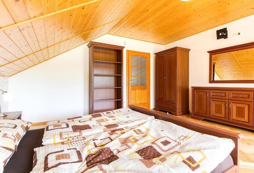 Апартаменты 1 Спальня Вид на Сад, Apartmány Na Farmě