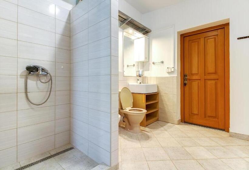 침실 1개 아파트, Apartmány Na Farmě