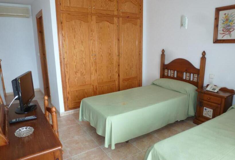 스탠다드 룸, Hostal Cortés