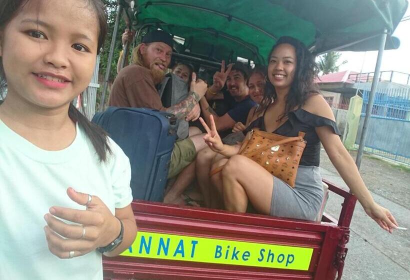 חדר משפחתי דלוקס, Prince Transient House