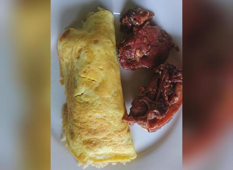 חדר משפחתי דלוקס, Prince Transient House