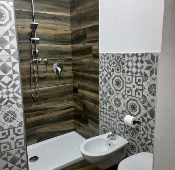 اتاق استاندارد با تخت بزرگ, Sea House B&b