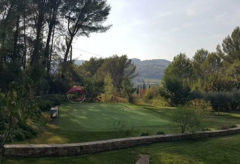 デラックスルーム, La Maison Du Castellet
