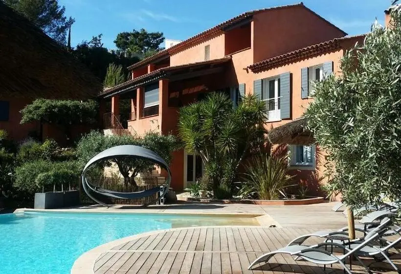 キングサイズベッドのスタンダードルーム, La Maison Du Castellet