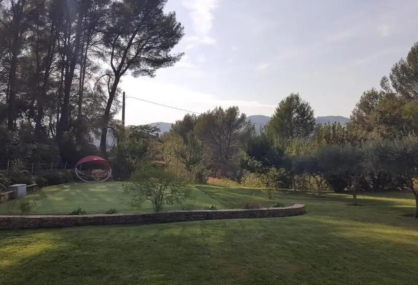 キングサイズベッドのスタンダードルーム, La Maison Du Castellet