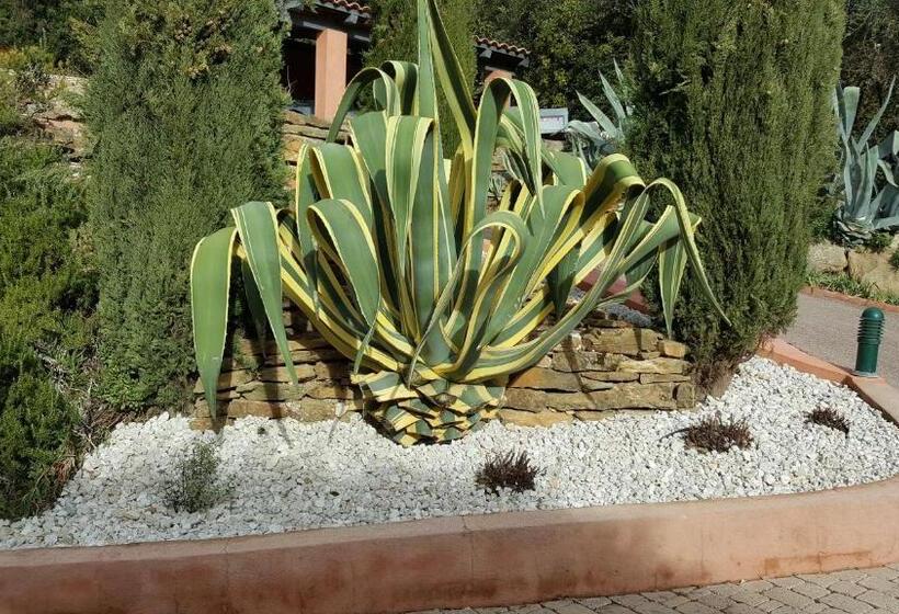 Номер Стандарт Вид на Сад, La Maison Du Castellet