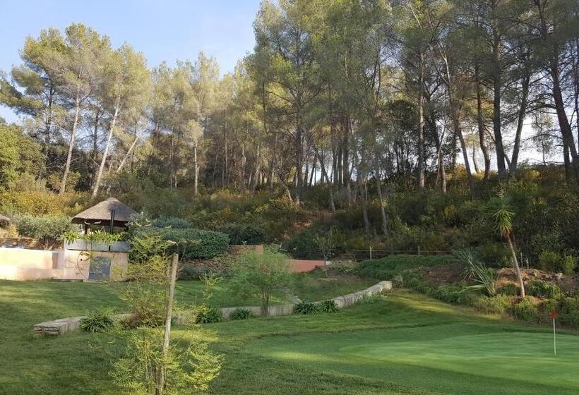 חדר סטנדרט נוף לגינה, La Maison Du Castellet