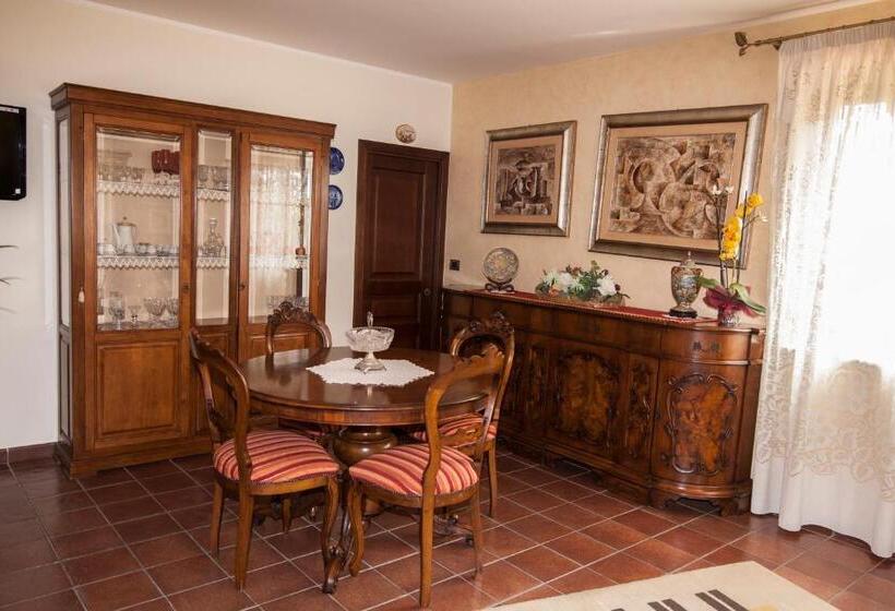 סוויטה, B&b Villa Carmen