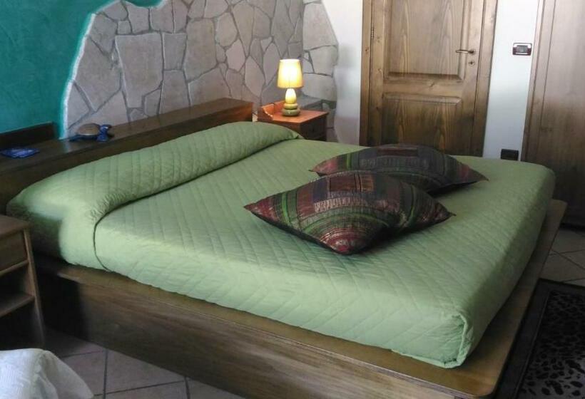 デラックスルーム, Albachiara