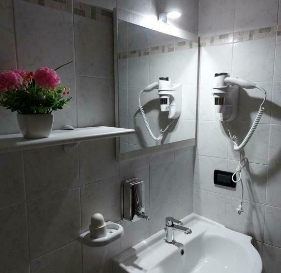 デラックスルーム, Albachiara