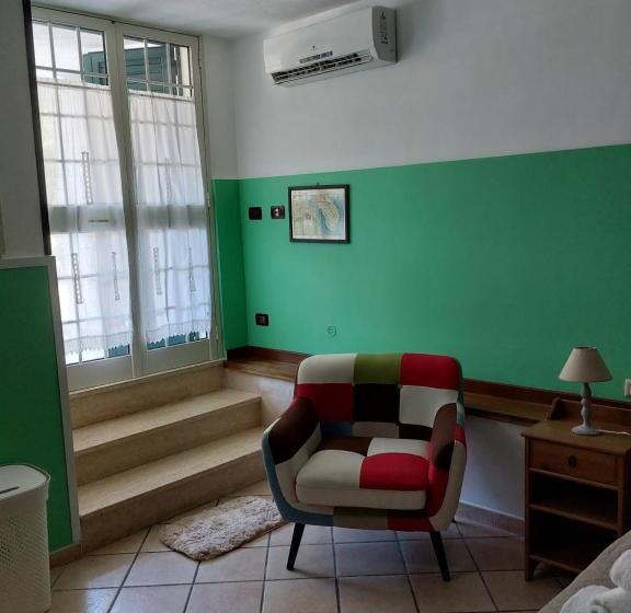 デラックスルーム, Albachiara