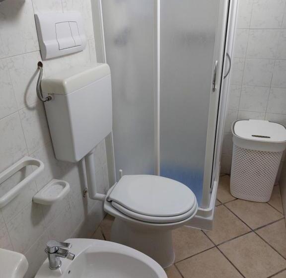 スタンダード4人部屋, Albachiara