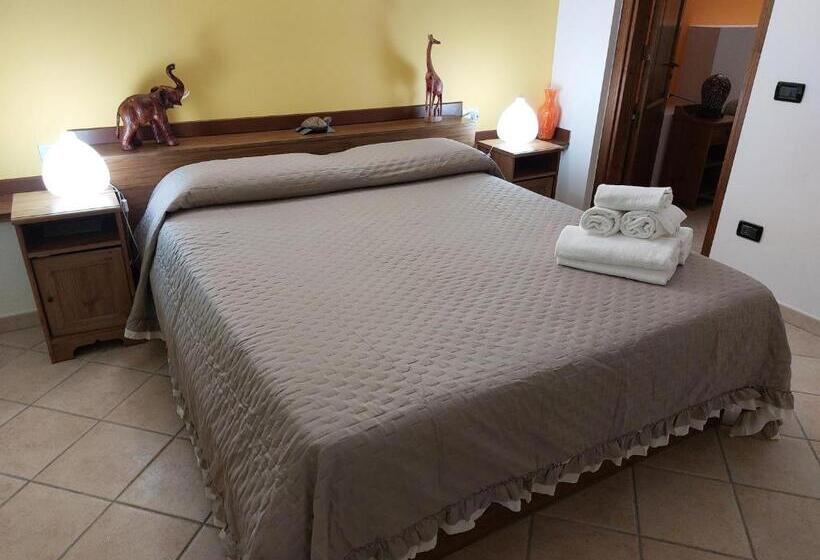 スタンダード4人部屋, Albachiara