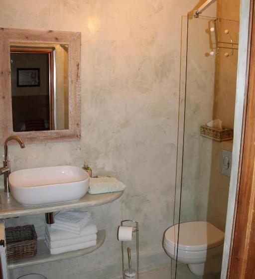 标准三人间, Le Degoutaud