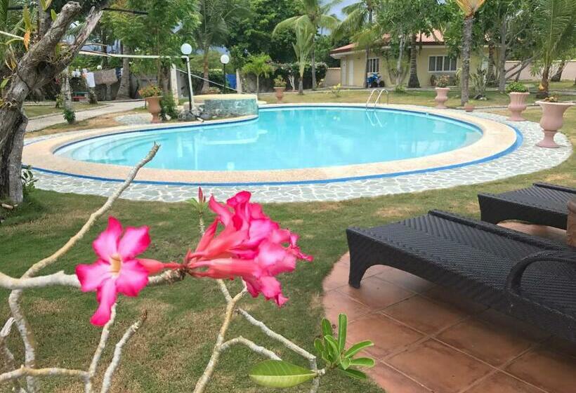 Номер Deluxe Вид на Море, Cabilao Sunset Dive & Beach Resort