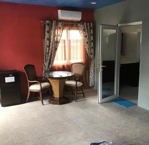 Номер Deluxe Вид на Море, Cabilao Sunset Dive & Beach Resort