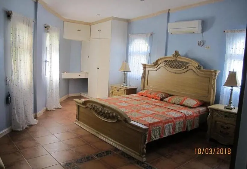 浴室共有ファミリールーム, Cabilao Sunset Dive & Beach Resort