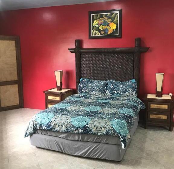 Номер Deluxe Вид на Море, Cabilao Sunset Dive & Beach Resort