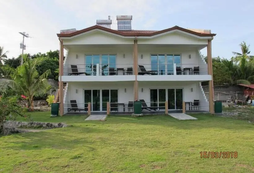 デラックスルーム, Cabilao Sunset Dive & Beach Resort