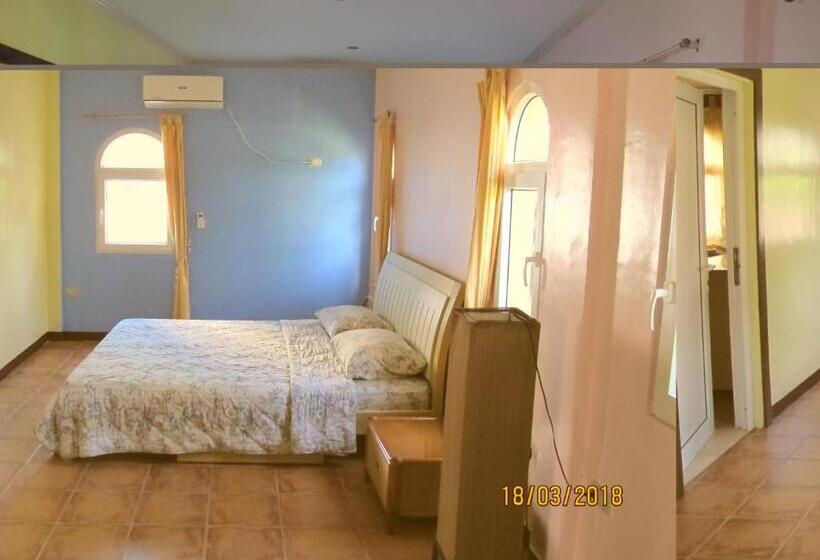 Семейный Номер Совместный Санузел, Cabilao Sunset Dive & Beach Resort